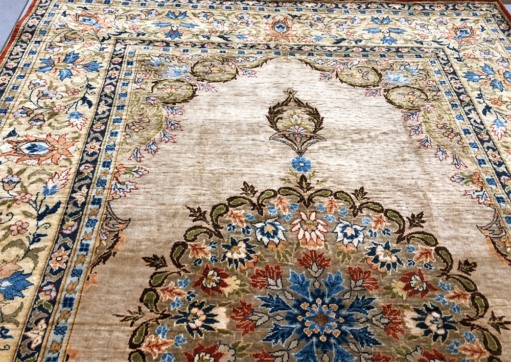 中央区ヘレケ・トルコ絨毯買取