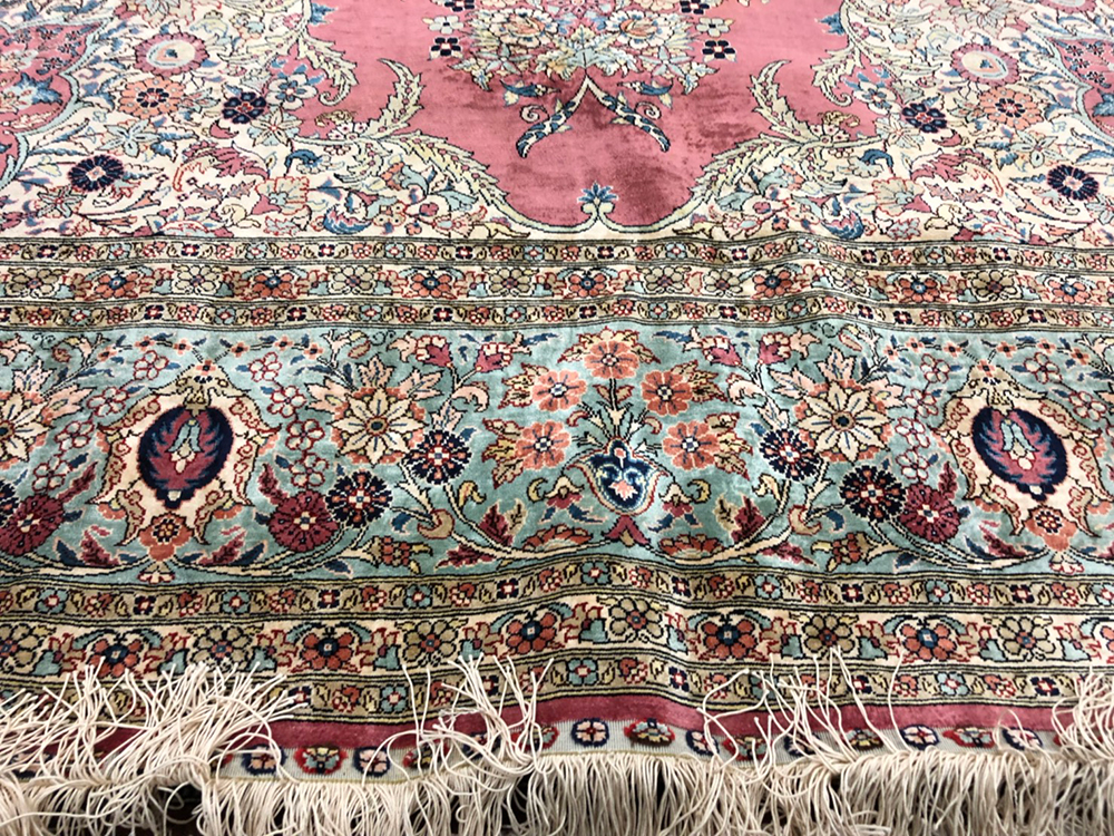 野田市ヘレケ・トルコ絨毯買取
